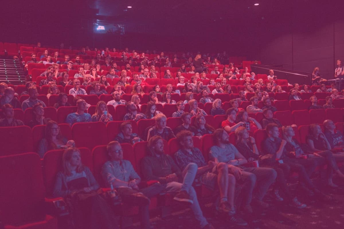 De film gaat in première waarbij je als een echte filmster onthaald wordt.